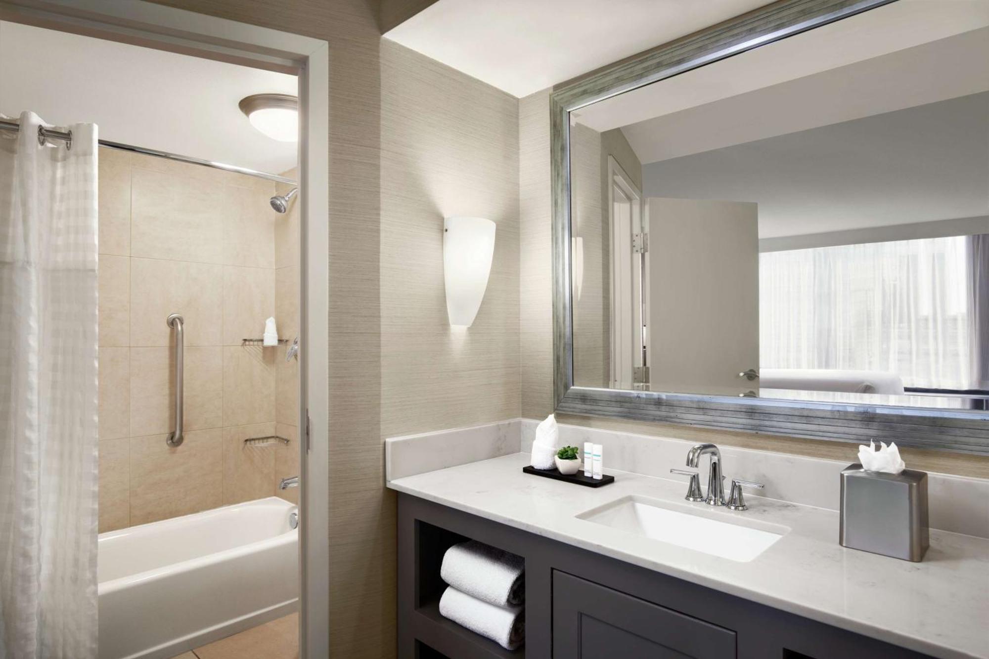 Embassy Suites By Hilton Fort Worth Downtown Εξωτερικό φωτογραφία